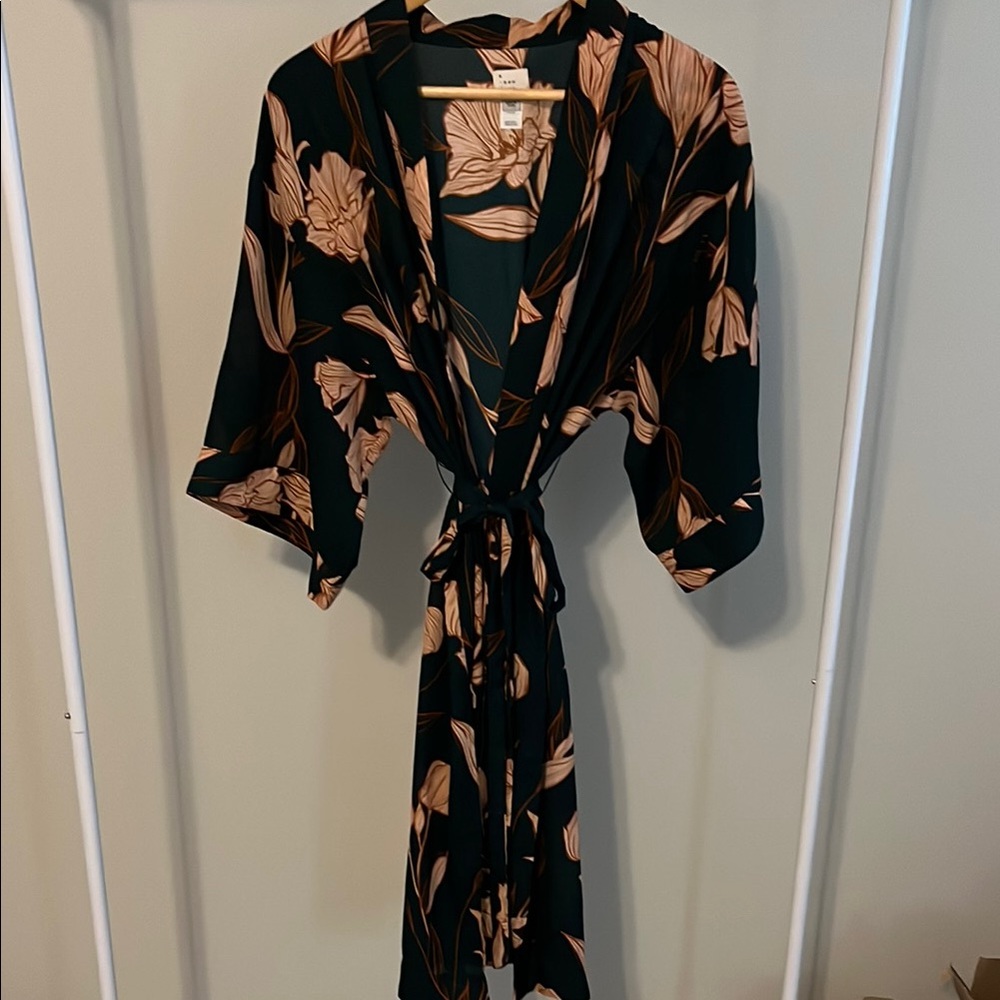 Floral kimono-style jacket